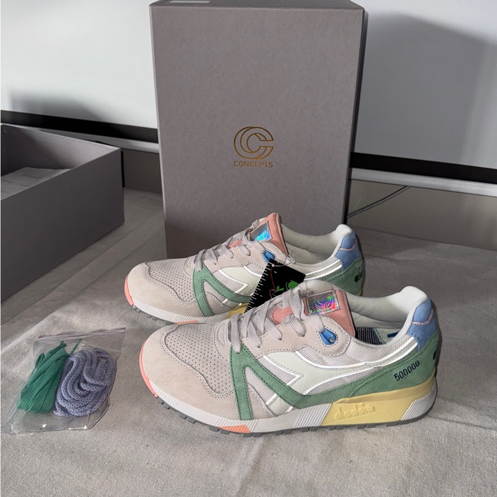 Diadora N9000 CONCEPTS LIRE Sz 10 - 501 161981 75017 Cream Multi Green Blue Pink